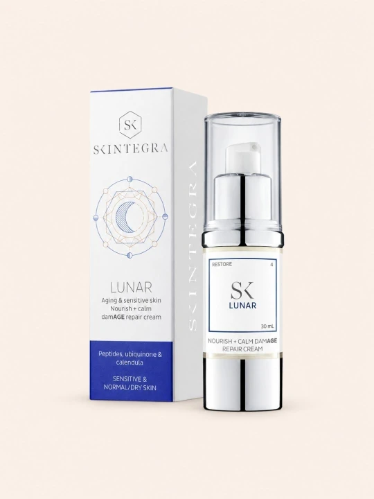 Skintegra Lunar odżywczy krem do twarzy z peptydami, pantenolem i masłem shea, opakowanie z pompką 30 ml.