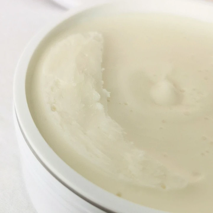 Wooden Spoon Baby Butter Coconut &amp; Shea – masło do ciała dla niemowląt i dzieci 100 ml